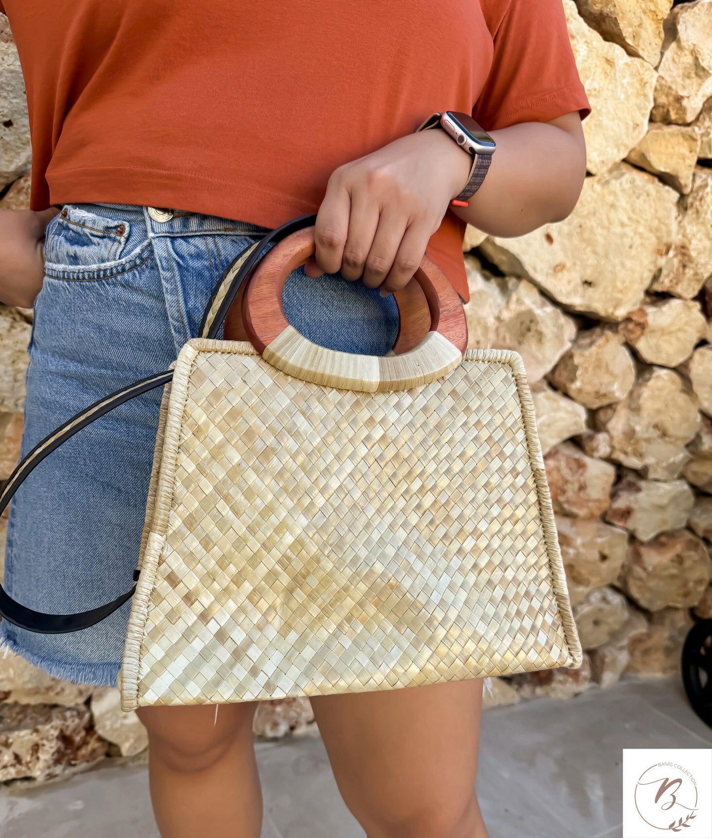 Carla Sling Bag (Natural)