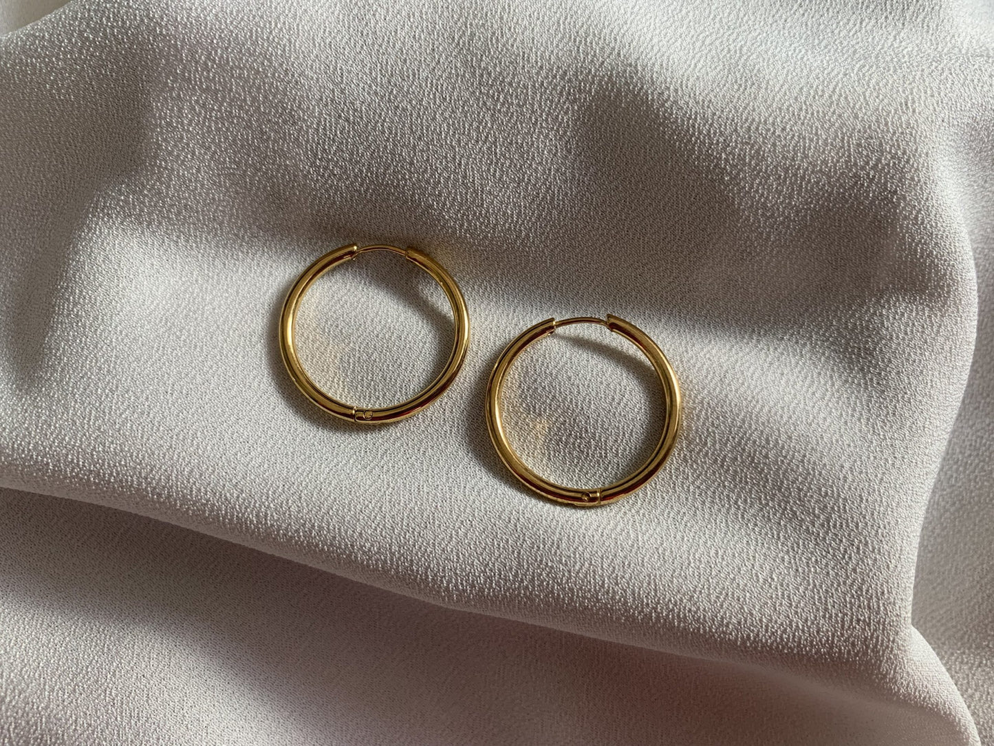 Betty Hoops (Gold)