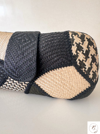 Aria Clutch Bag (B&W)