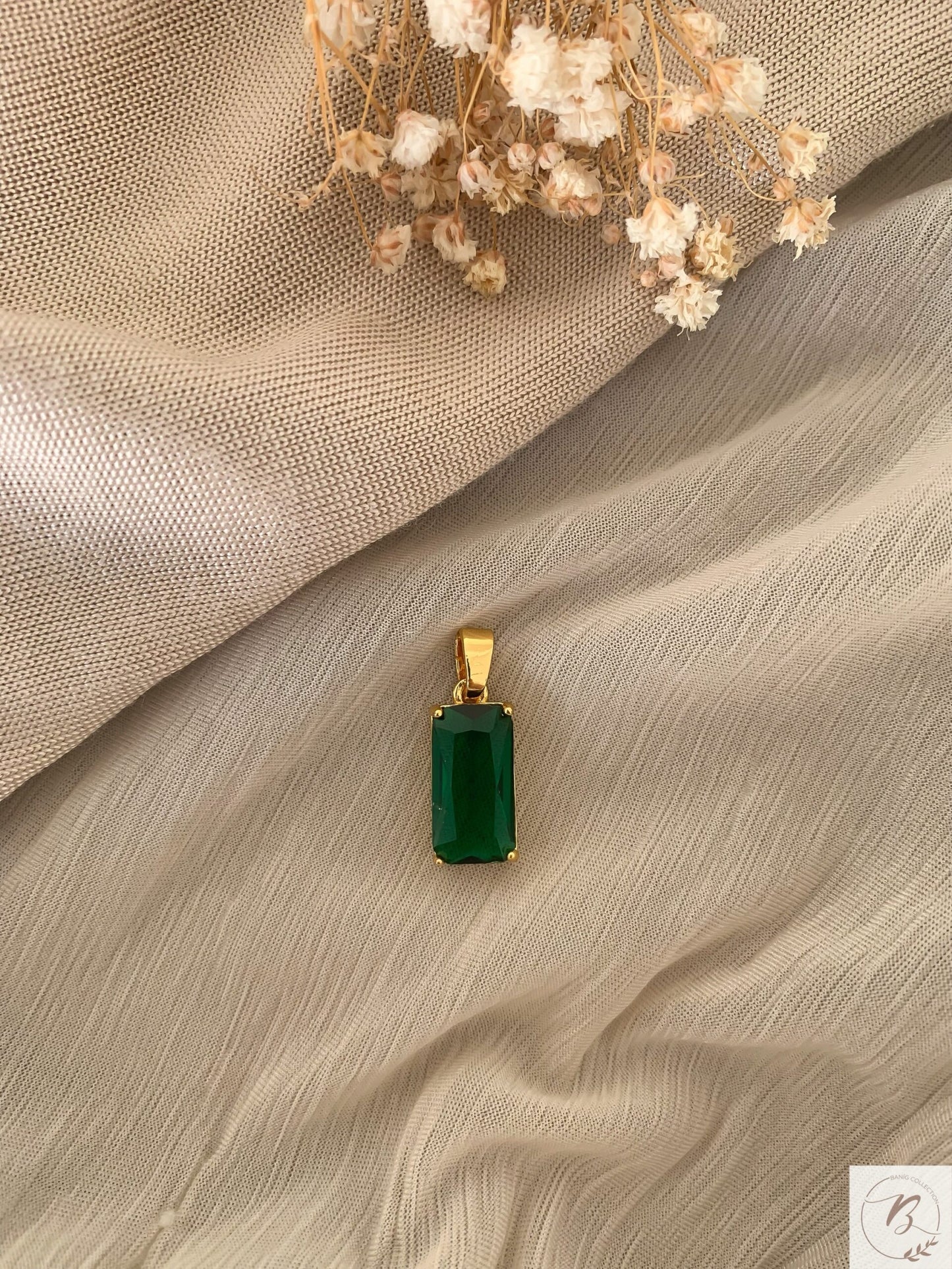 Classic Green Stone Pendant