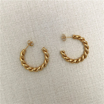 C Twisted Hoops