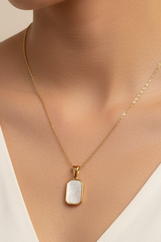 Diane Pendant Necklace