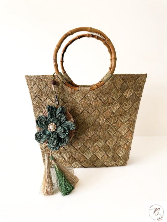Linara Expandable Bag
