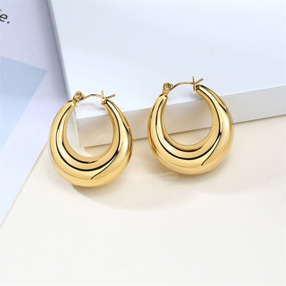Olivia Hoops