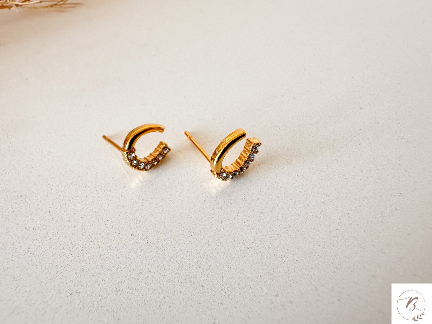 Liv Minimalist Studs
