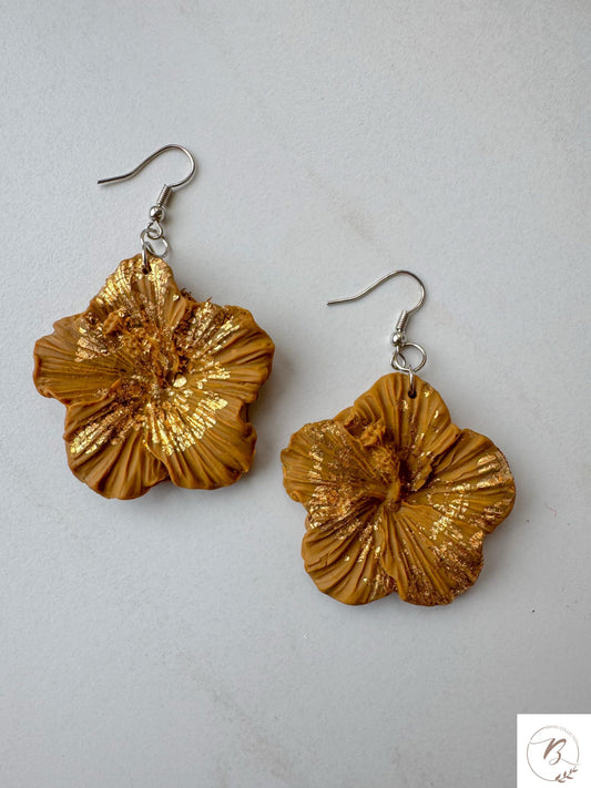Jessie Molded Clay Earrings (Light Brown)