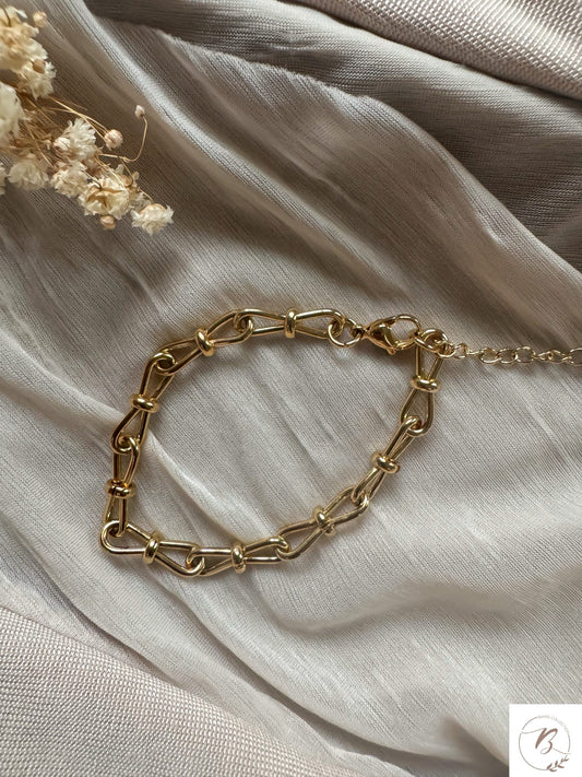 Golden Knot Bracelet