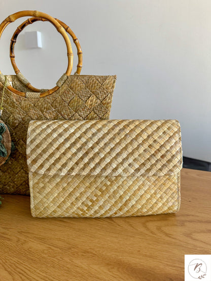Divina Sling Bag