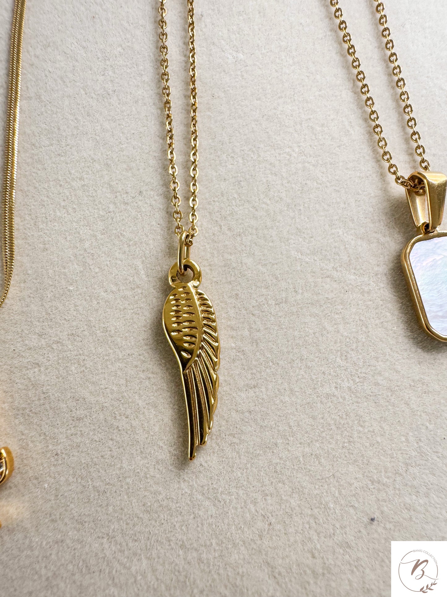 Fiona Pendant Necklace