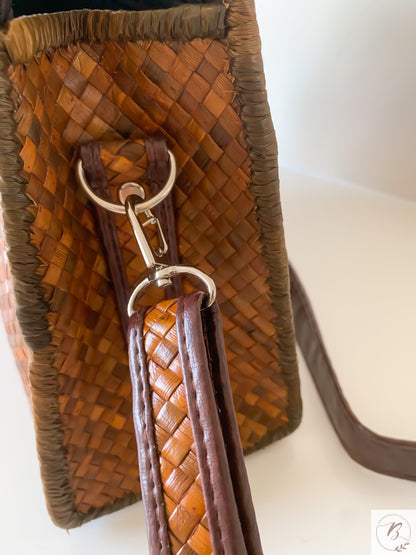 Carla Sling Bag (Medium Brown)