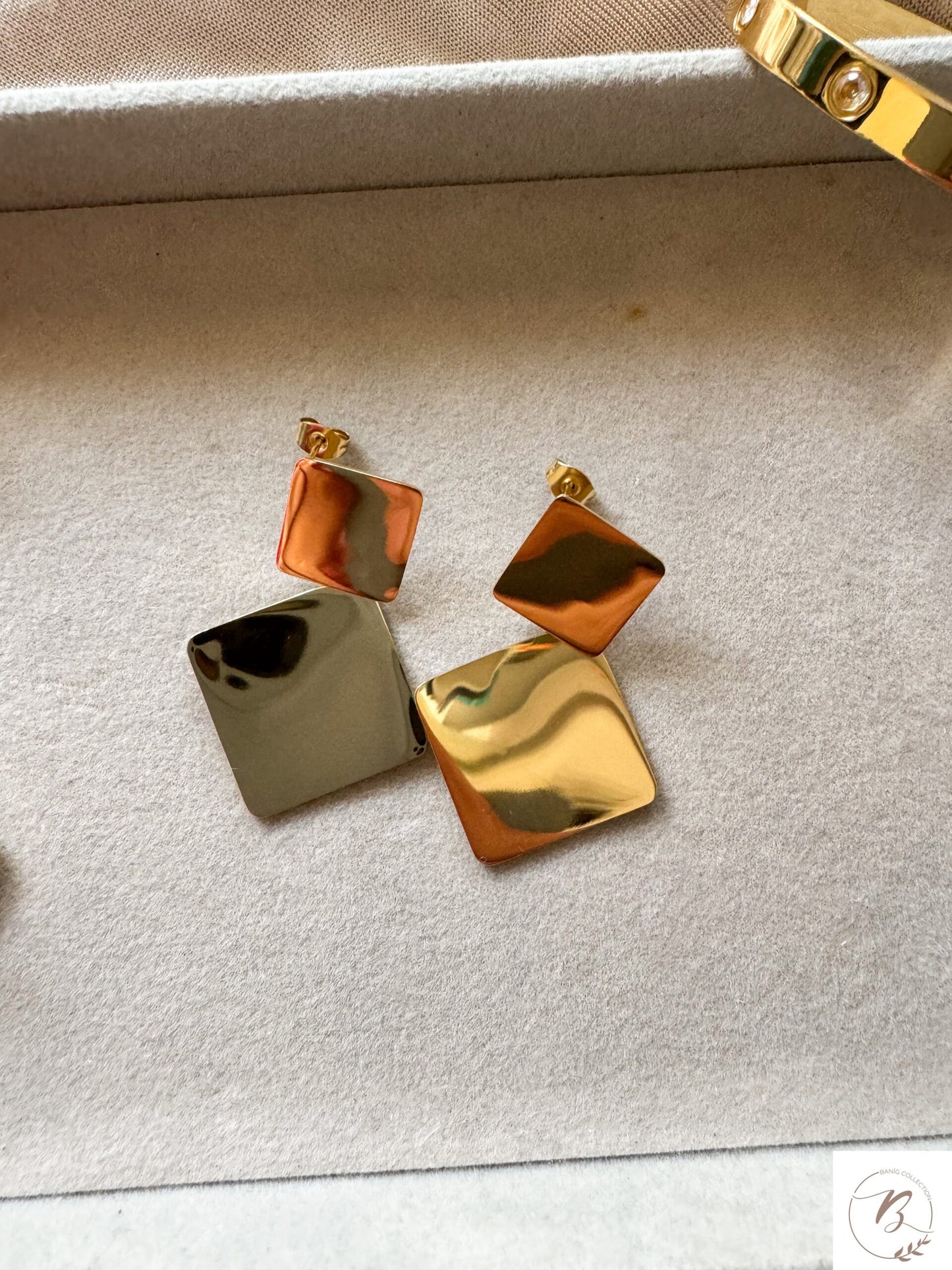 Kelly Dangle Earrings