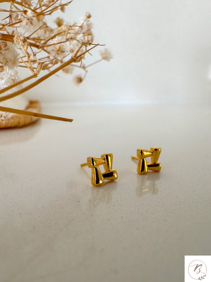 Mindy Everyday Studs