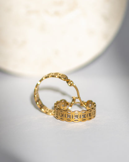 Izzy Hoop Earrings