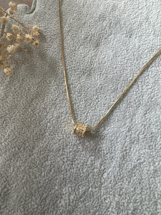Zane Pendant Necklace