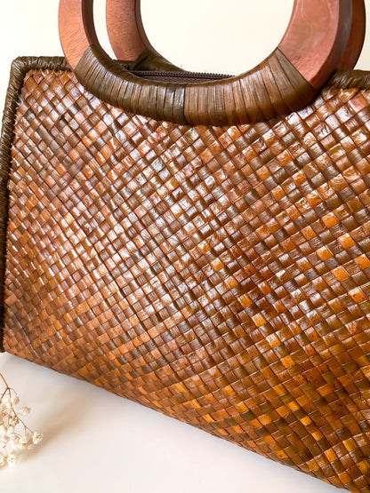 Carla Sling Bag (Medium Brown)