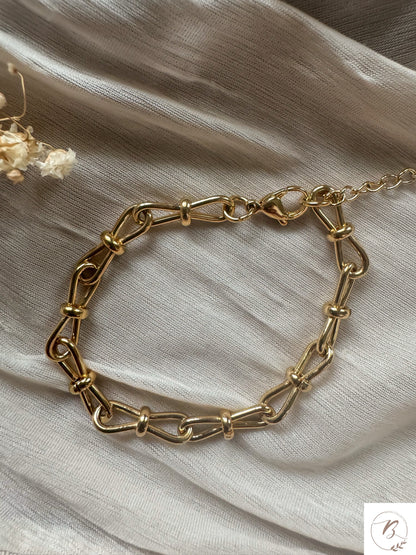 Golden Knot Bracelet