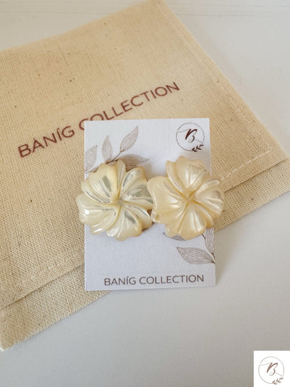 Mother of Pearl Flower Studs (White)