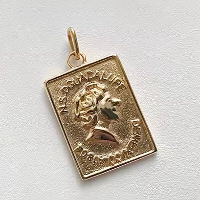 Elizabeth Pendant