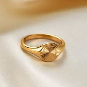 Taryn Wave Everyday Ring